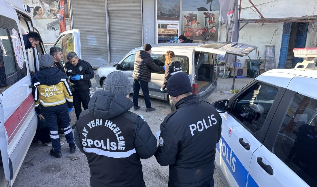 Malatya'da bir kişi aracıyla seyir halindeyken kalp krizi geçirdi. Bir