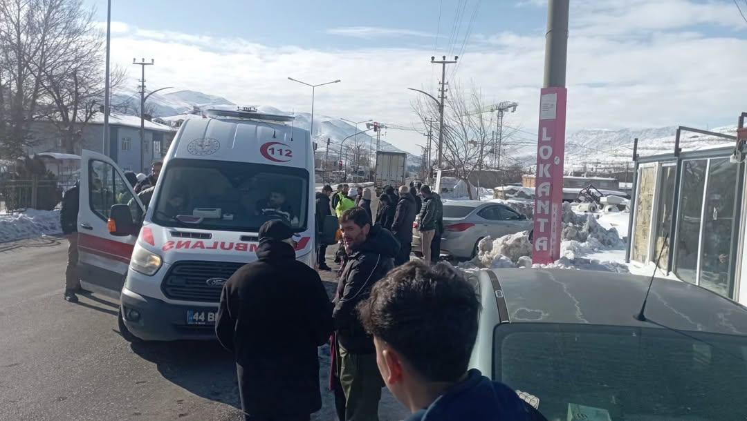 Malatya’nın Doğanşehir ilçesinde meydana gelen kazada, beton mikseri bir yayaya