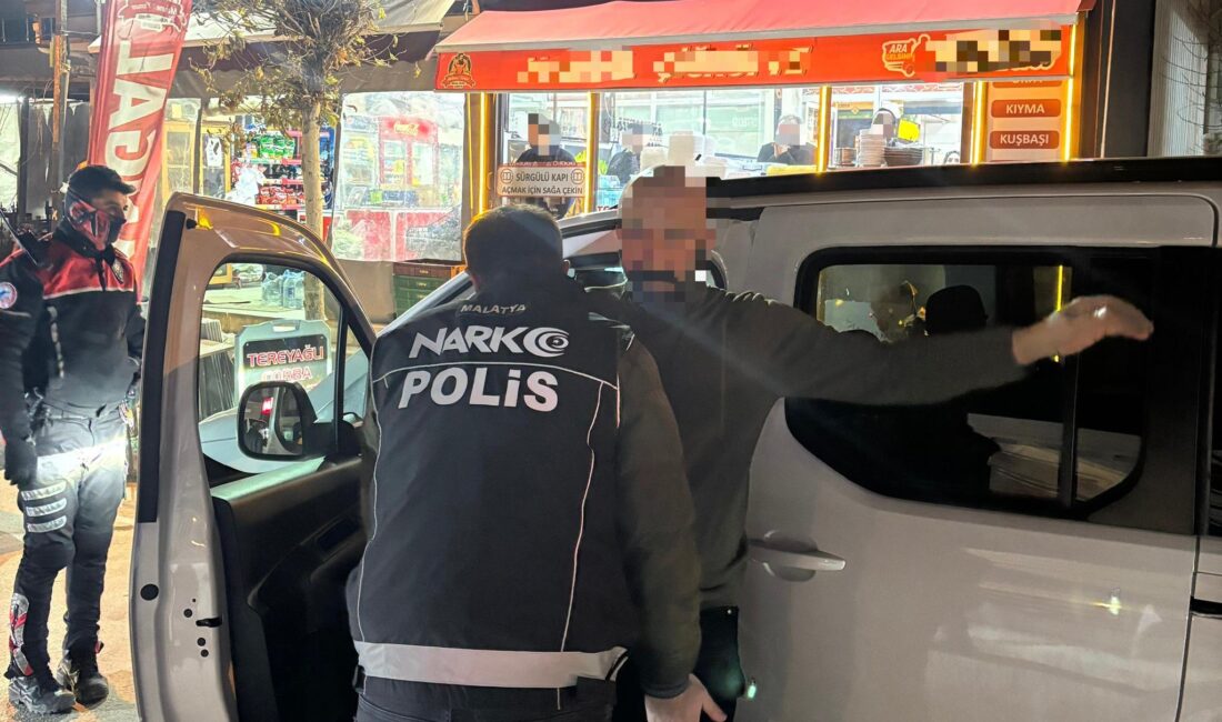 Malatya’da Huzur Denetimleri Yoğunlaştı Malatya’da metruk binalar, park ve bahçelerde şüpheli şahıs ve araçlara