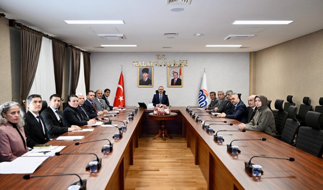 Vali Seddar Yavuz, evde sağlık ve bakım hizmetlerinin Valilik koordinasyonunda