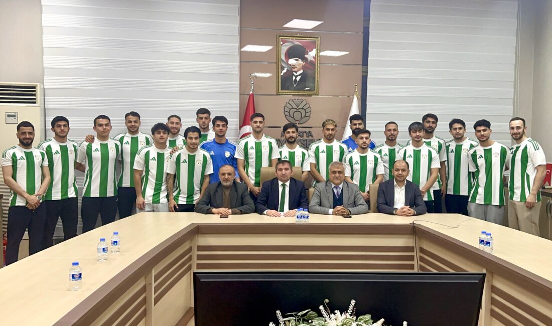 Yeşilyurtspor’da Transfer Fırtınası: Yeni İsimler Tanıtıldı TFF 3. Lig 2. Grup’ta mücadele eden Yeşilyurtspor’da ara transfer