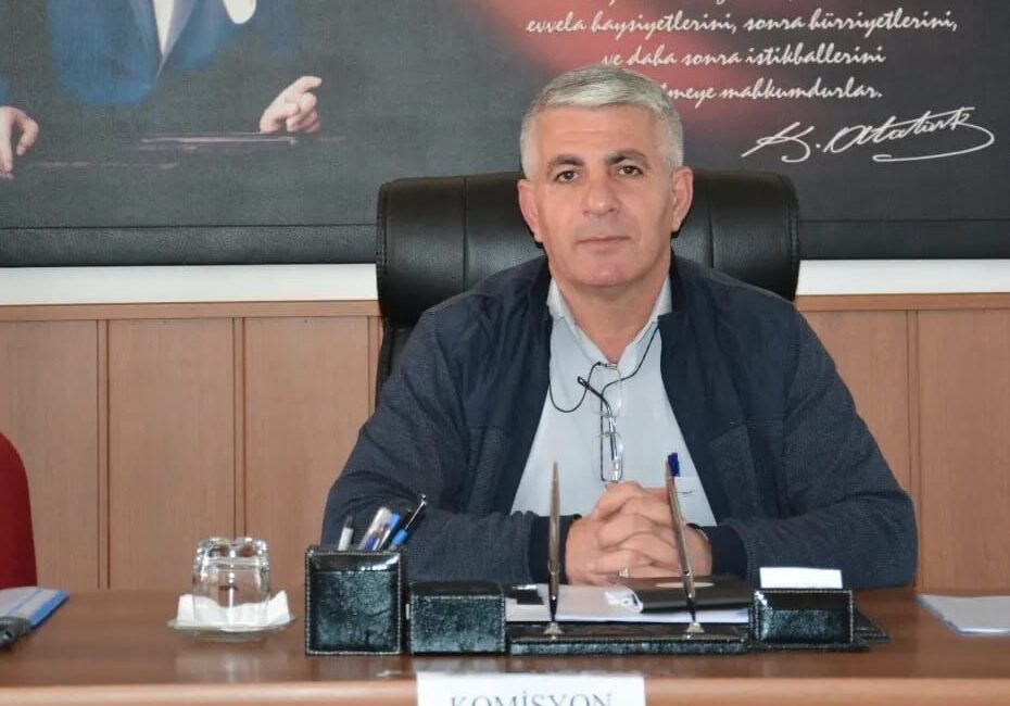 Öğretmene Yönelik Saldırıya Tepki: Tüm Eğitim Çalışanları Sendikası İş Bırakma Kararı Aldı Tüm Eğitim Çalışanları Sendikası Malatya Şube Başkanı Orhan Gedik, İstanbul’da