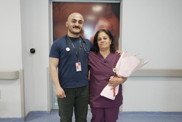 Malatya’da pratisyen hekim Buğra Şekerci, aynı hastanede ebe olarak görev