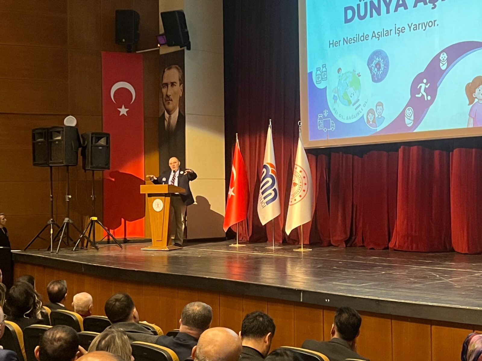 Türkiye Aşı Enstitüsü Başkanı Ateş Kara, Malatya’da düzenlenen konferansta mRNA