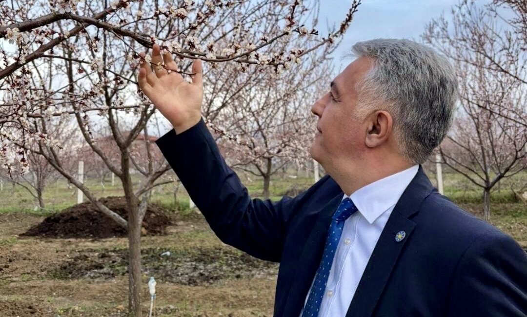 İYİ Parti Yeşilyurt İlçe Başkanı Alper Karakurt: “Dolu Afeti Çiftçimizin