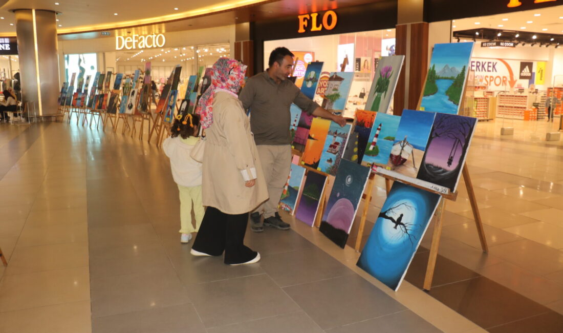 Malatya’da düzenlenen resim sergisiyle, Fethi Gemuhluoğlu Fen Lisesi öğrencilerinin yıl