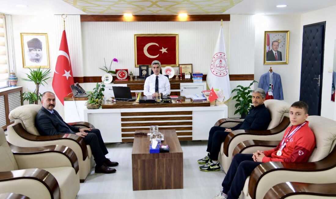 Mevlana Ortaokulu öğrencisi Muhammed Eymen Dönmez, Okul Sporları Grekoromen Güreş