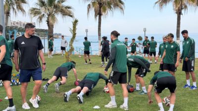 Play-off ilk maçında avantajı kapan Yeşilyurtspor, rövanşta Silifke Belediyespor karşısına