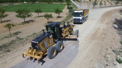 Battalgazi Belediyesi, ilçe genelinde ulaşım altyapısını güçlendirmeye yönelik yol düzenleme