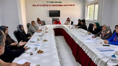 Malatya İl Sağlık Müdürlüğü tarafından düzenlenen toplantıda, kanser tarama hizmetlerinin