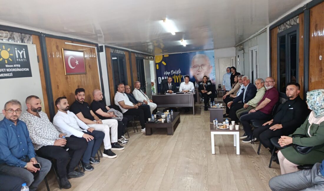 İYİ Parti Malatya İl Başkanlığı tarafından düzenlenen bayramlaşma programında birlik,