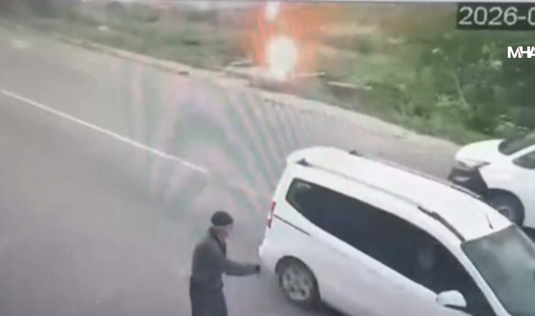 Malatya’da etkili olan sağanak ve dolu yağışı sırasında bir ağaca