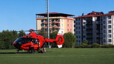 arende ilçesinde rahatsızlanan 78 yaşındaki F.Y., mide kanaması şüphesiyle helikopter