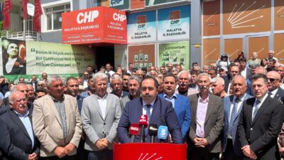 Cumhuriyet Halk Partisi (CHP) Malatya İl Başkanlığı önünde düzenlenen basın