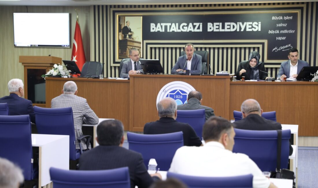 Battalgazi Belediyesi Meclisi Haziran Ayı Toplantısı Yapıldı Battalgazi Belediye Meclisi, Haziran ayı olağan toplantısını gerçekleştirdi. Mecliste, gündemdeki