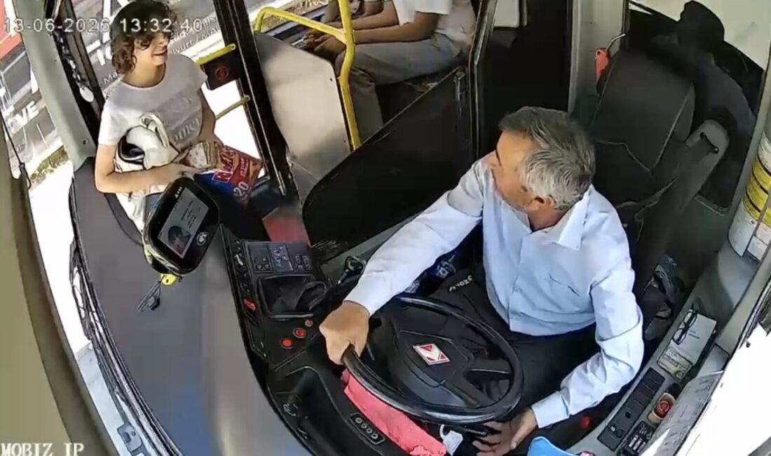 Malatya’da Liselere Geçiş Sistemi (LGS) sınavı öncesi cüzdanını MOTAŞ otobüsünde