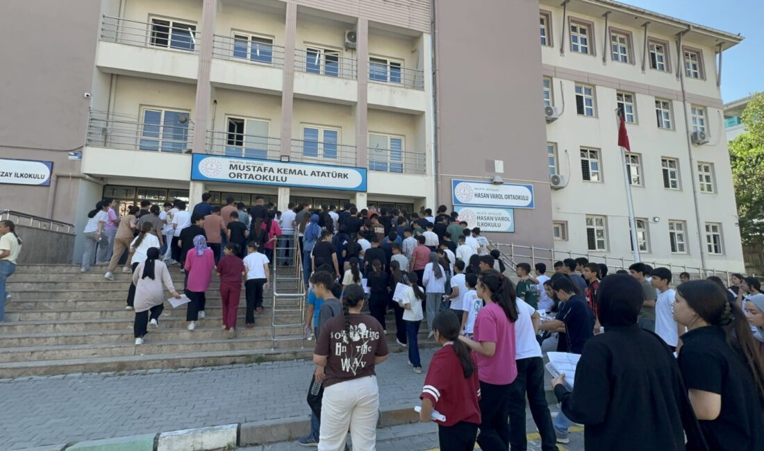 Malatya’da 10 bin 109 öğrencinin katıldığı Liselere Geçiş Sınavı (LGS)