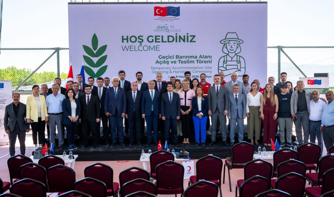 Malatya’da Tarım İşçileri İçin Modern Barınma Tesisi Açıldı Malatya’nın Akçadağ ilçesinde, mevsimlik tarım işçilerinin yaşam koşullarını iyileştirmek amacıyla