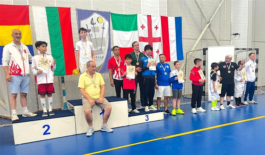 Malatyalı Eskrimciler Burgas Cup’ta Derece Elde Etti Bulgaristan’da düzenlenen Burgas Cup 2026 EFC Circuit Eskrim Turnuvası U12