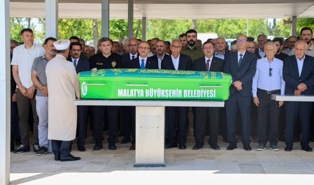 Öznur Çalık’ın Kayınvalidesi Son Yolculuğuna Uğurlandı Cumhurbaşkanlığı Sosyal ve Gençlik Politikaları Kurulu Üyesi ve önceki dönem