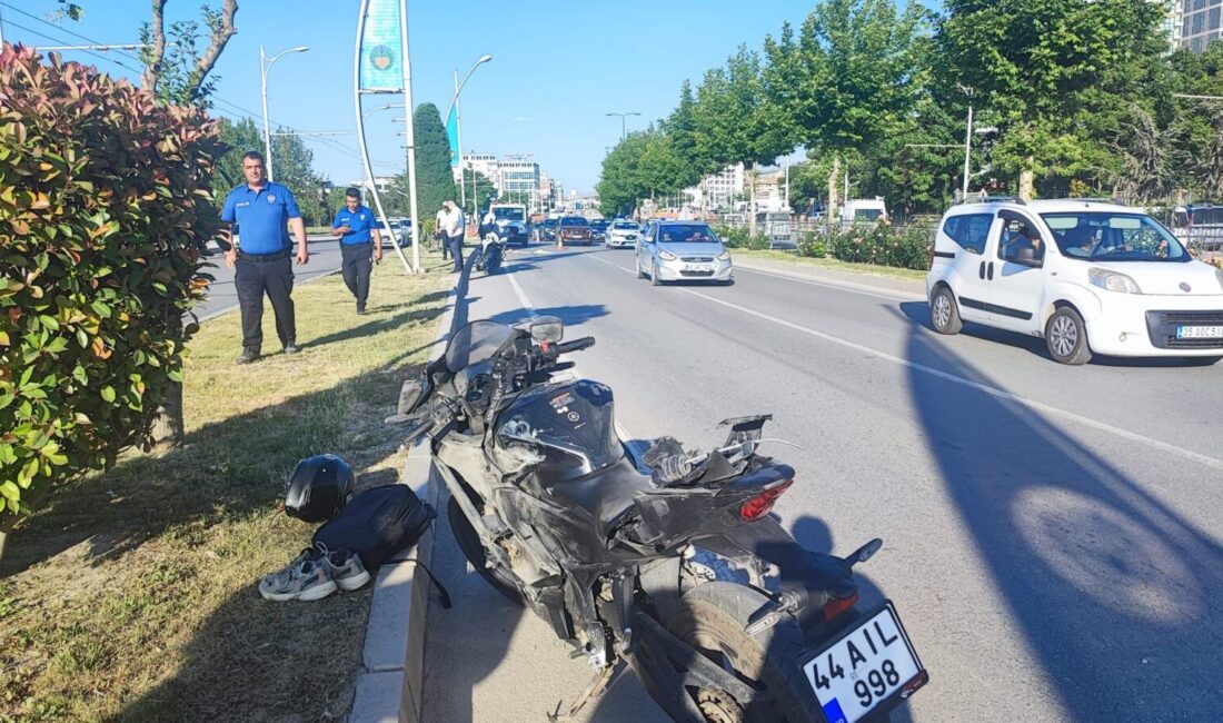 Şehit Pilotun Kardeşi Trafik Kazasında Hayatını Kaybetti Motosikletiyle orta refüje çarparak ağır yaralanan 27 yaşındaki Emrah Ertan,