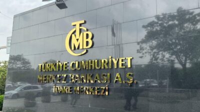 Türkiye Cumhuriyet Merkez Bankası, politika faizini yüzde 37 seviyesinde sabit