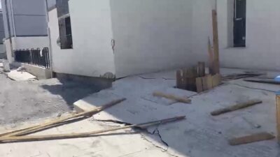 Malatya’da deprem sonrası inşa edilen TOKİ konutlarında yaşayan vatandaşlar; yol,