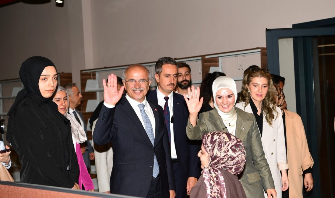 &nbsp; Aile ve Sosyal Hizmetler Bakanı Mahinur Özdemir Göktaş, Malatya