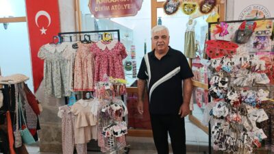Darende’nin Tarihi Bedesteninde Kadın Emeğine Destek Çağrısı Ankara Darendeliler Başkanı Derviş Kıhtır, Tarihi Yusuf Paşa Bedesteni’nde faaliyet