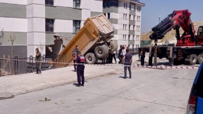 Malatya’nın Yeşilyurt ilçesine bağlı İkizce Mahallesi’ndeki TOKİ Deprem Konutları’nda freni