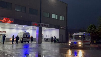 Malatya’nın Hekimhan ilçesinde bir kişi silahla yaralandı. Malatya’ya sevk edilen