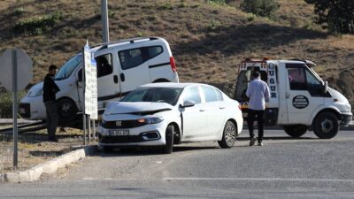 Malatya’nın Hekimhan ilçesi yakınlarında bulunan Arguvan Kavşağı’nda meydana gelen trafik