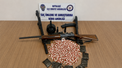 Battalgazi ilçesinde sokak satıcılarına yönelik düzenlenen operasyonda, ıslak mendil görünümü