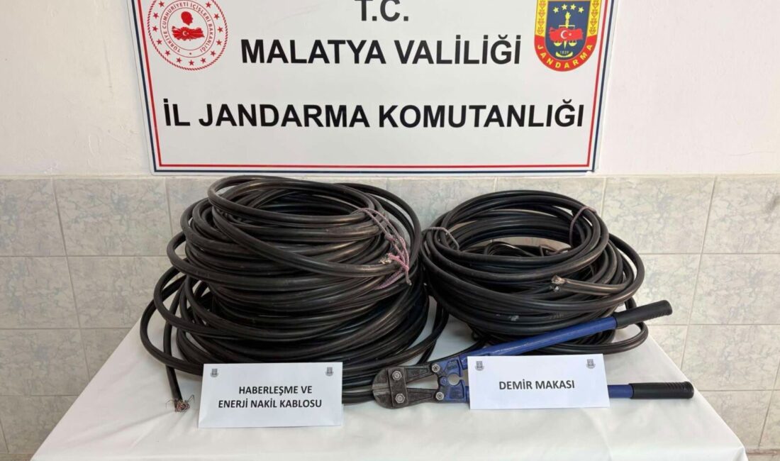 Kablo Hırsızlarına JASAT Darbesi: 3 Şüpheli Tutuklandı Malatya’da son aylarda meydana gelen haberleşme ve enerji nakil kablosu