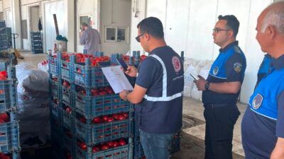 Malatya’da market ve restoran denetimleri: 544 bin lirayı aşan ceza uygulandı Ticaret Bakanlığı koordinasyonunda Malatya Ticaret İl Müdürlüğü tarafından Temmuz ayında