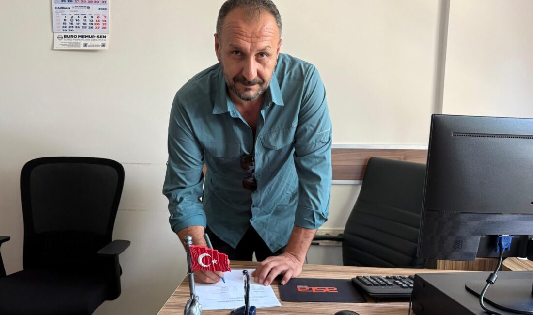 Şahaplıoğlu Curling İl Temsilciliğinde Güven Tazeledi Malatya’da curling sporunun gelişimine yönelik çalışmalar yürüten Mustafa Şahaplıoğlu, yapılan