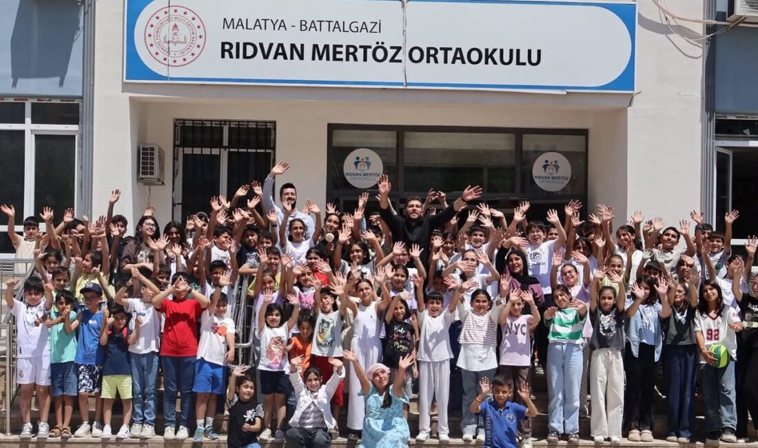 TÜGVA Malatya Yaz Okulları Binlerce Öğrenciyle Sürüyor Türkiye Gençlik Vakfı (TÜGVA) Malatya İl Temsilciliği tarafından düzenlenen Yaz