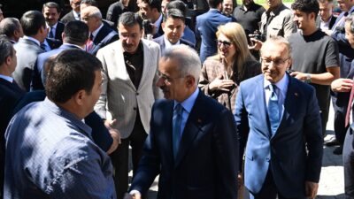 Ulaştırma ve Altyapı Bakanı Abdulkadir Uraloğlu, bir dizi ziyaret ve