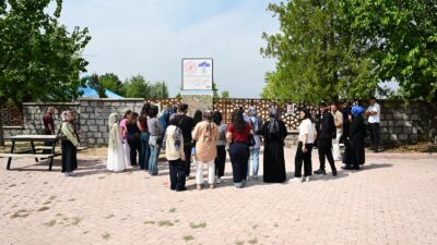 Battalgazi Belediyesinden Üniversitelilere Tarih ve Kültür Gezisi Battalgazi Belediyesi tarafından üniversite öğrencilerine yönelik düzenlenen iki günlük gezi