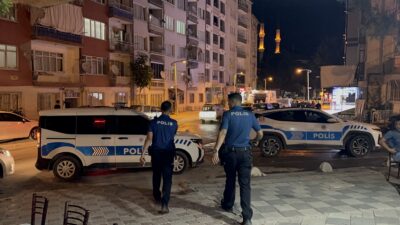 Malatya’nın Battalgazi ilçesinde tartıştığı kişiyi bıçaklayarak ağır yaralayan şüpheli, polis