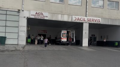 Malatya’nın Yeşilyurt ilçesinde 3 katlı evinin çatısında çalıştığı sırada dengesini