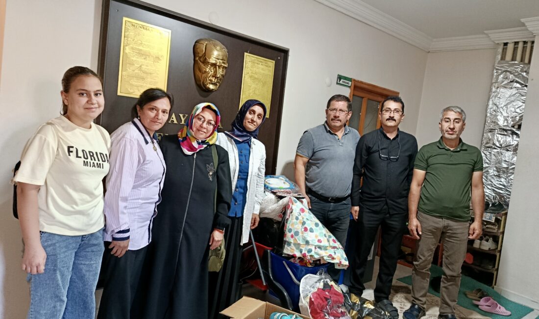 Darende’de İş İnsanlarından Öğrencilere Destek Malatya’nın Darende ilçesinde iş insanları ve hemşehrilerin katkılarıyla temin edilen