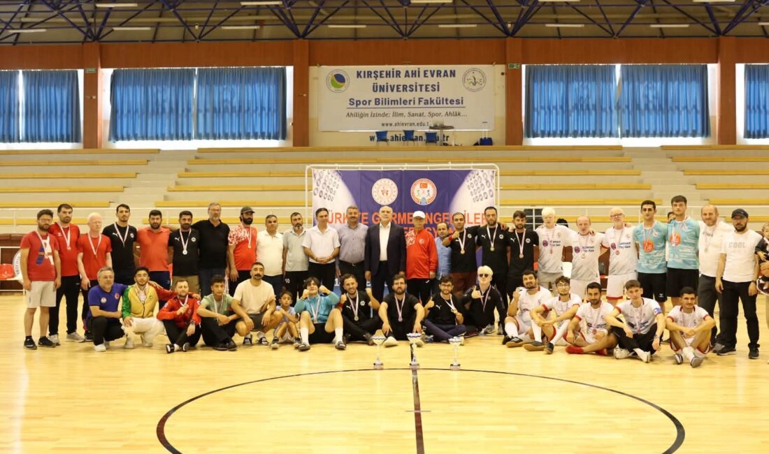 Dilek Spor Kulübü Kırşehir’de Malatya’yı Temsil Etti Kırşehir’de düzenlenen B2-B3 Futsal Müsabakaları’na katılan Dilek Spor Kulübü, sahadaki