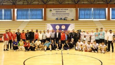 Kırşehir’de düzenlenen B2-B3 Futsal Müsabakaları’na katılan Dilek Spor Kulübü, sahadaki