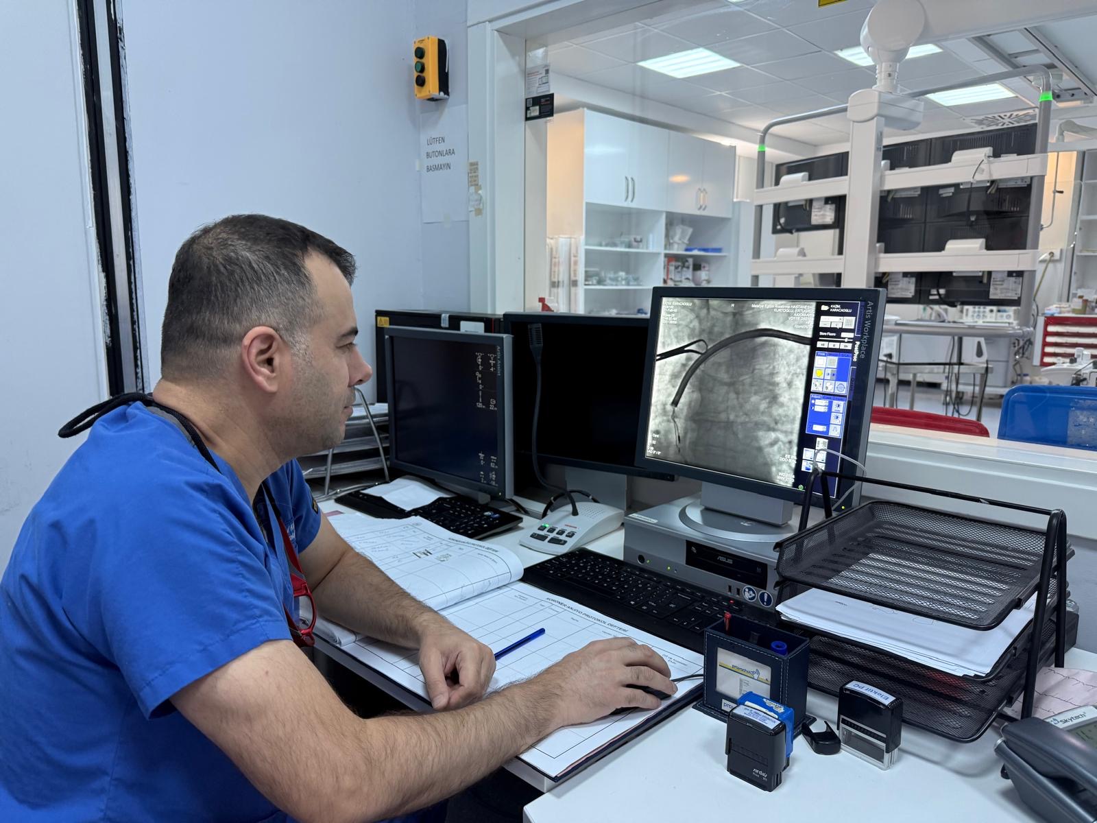Kalbin Sessiz Tehlikesi: Hayat Kurtaran Kalp Pilleri Malatya Eğitim ve Araştırma Hastanesi Kardiyoloji Kliniği’nden Prof. Dr. Ertuğrul