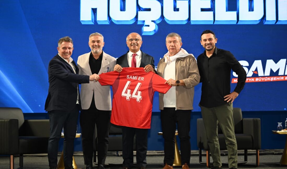 Malatya’da Spor Zirvesi: 43 Tesis İçin Yıl Sonu Hedefi Malatya Büyükşehir Belediyesi tarafından düzenlenen Spor Zirvesi’nde kentin spor yatırımları