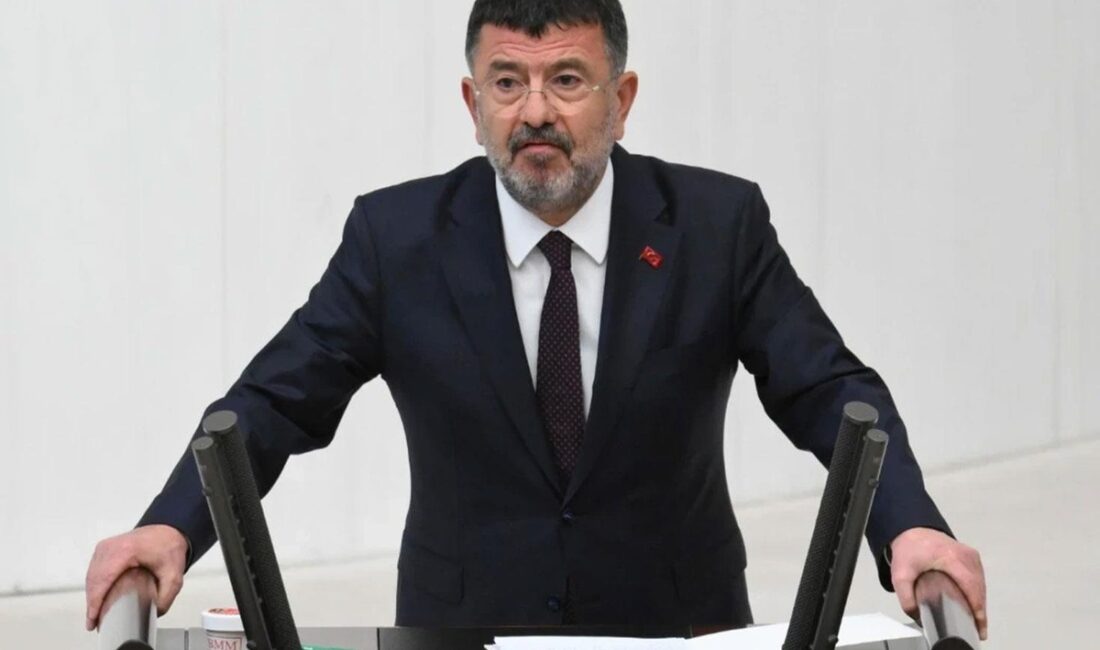 Milletvekili Ağbaba Pazar Ziyaretinde Fenalaştı, Hastaneye Kaldırıldı Malatya’da pazar ziyareti sırasında fenalaşarak bilinç kaybı yaşayan YENİ Parti