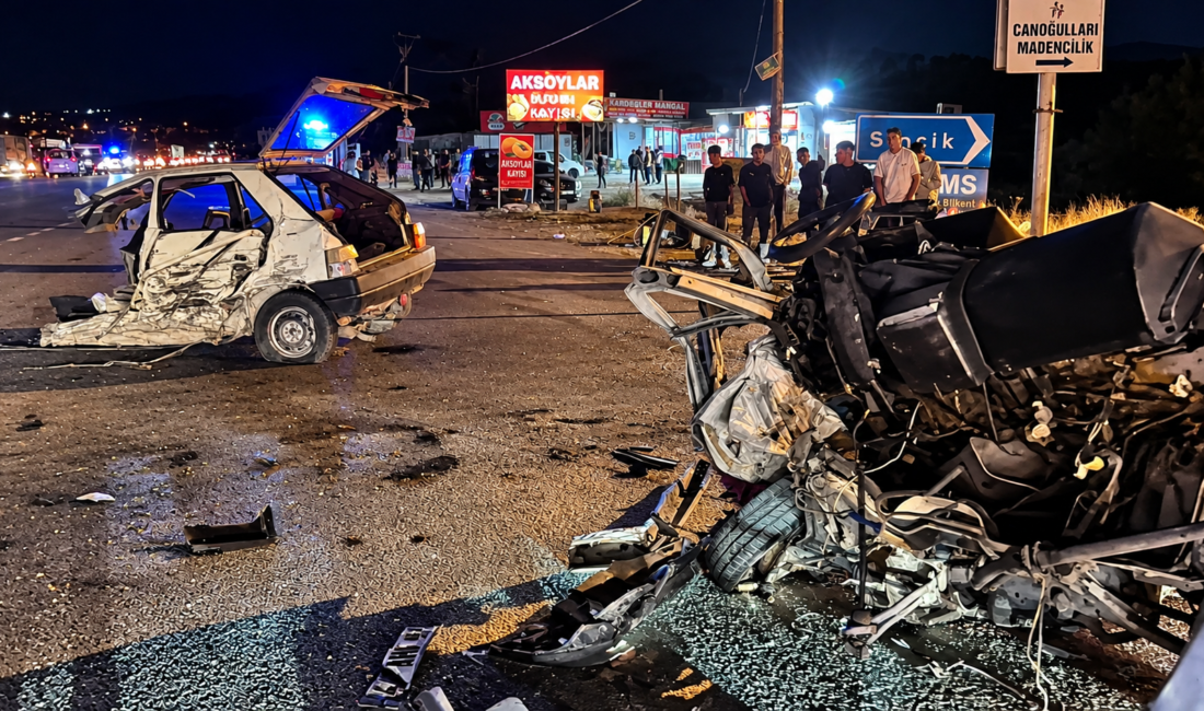 Otomobilin İkiye Ayrıldığı Kazadan Acı Haber Malatya’da dün akşam 3 otomobilin karıştığı ve araçlardan birinin ikiye