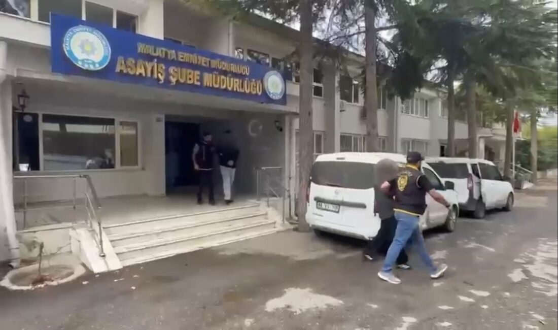 Yeşilyurt’ta İş Yerleri Kurşunlandı: 5 Şüpheli Tutuklandı Malatya’nın Yeşilyurt ilçesinde genel güvenliği tehlikeye sokma ve iş yeri