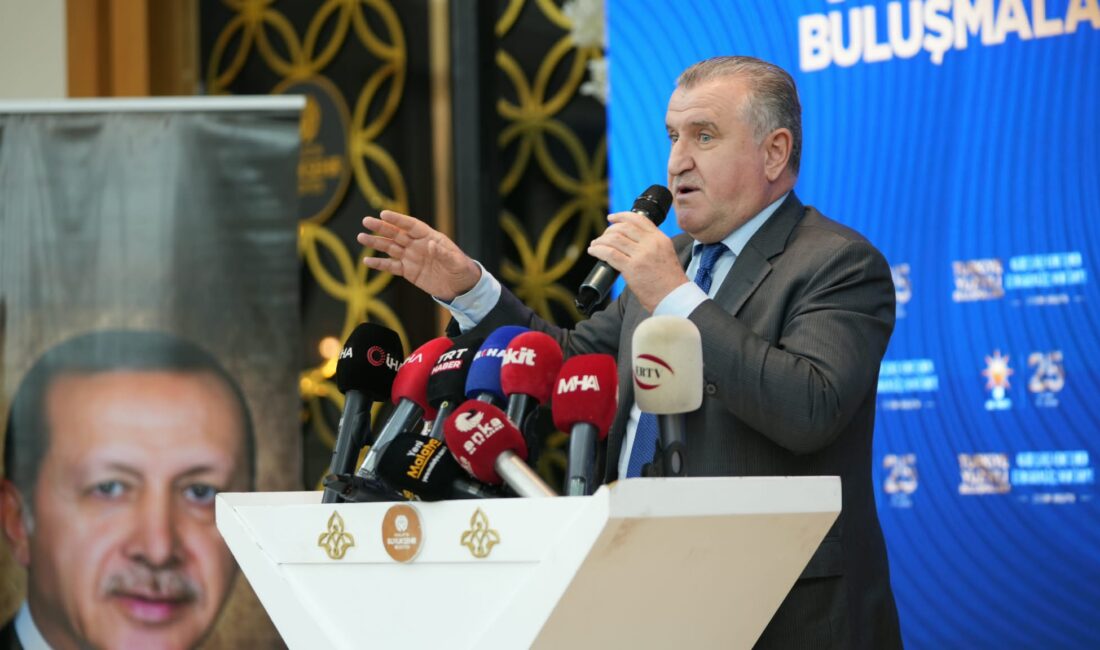 Bakan Bak: “Malatya’ya Borcumuzu Ödeyeceğiz, Hizmet Etmeye Devam Edeceğiz” Gençlik ve Spor Bakanı Dr. Osman Aşkın Bak, Türkiye Yüzyılı